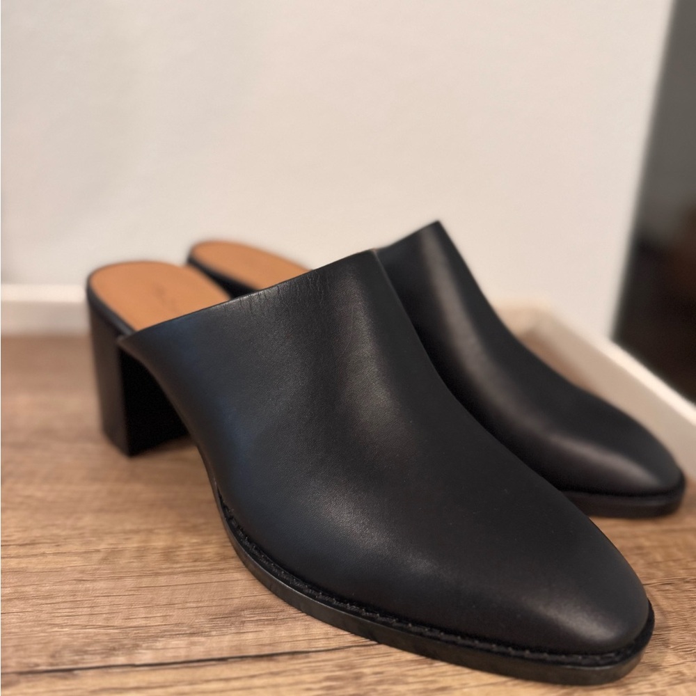 Madewell Leather Mules – Sculptural Heel | NWT | Minimal Chic